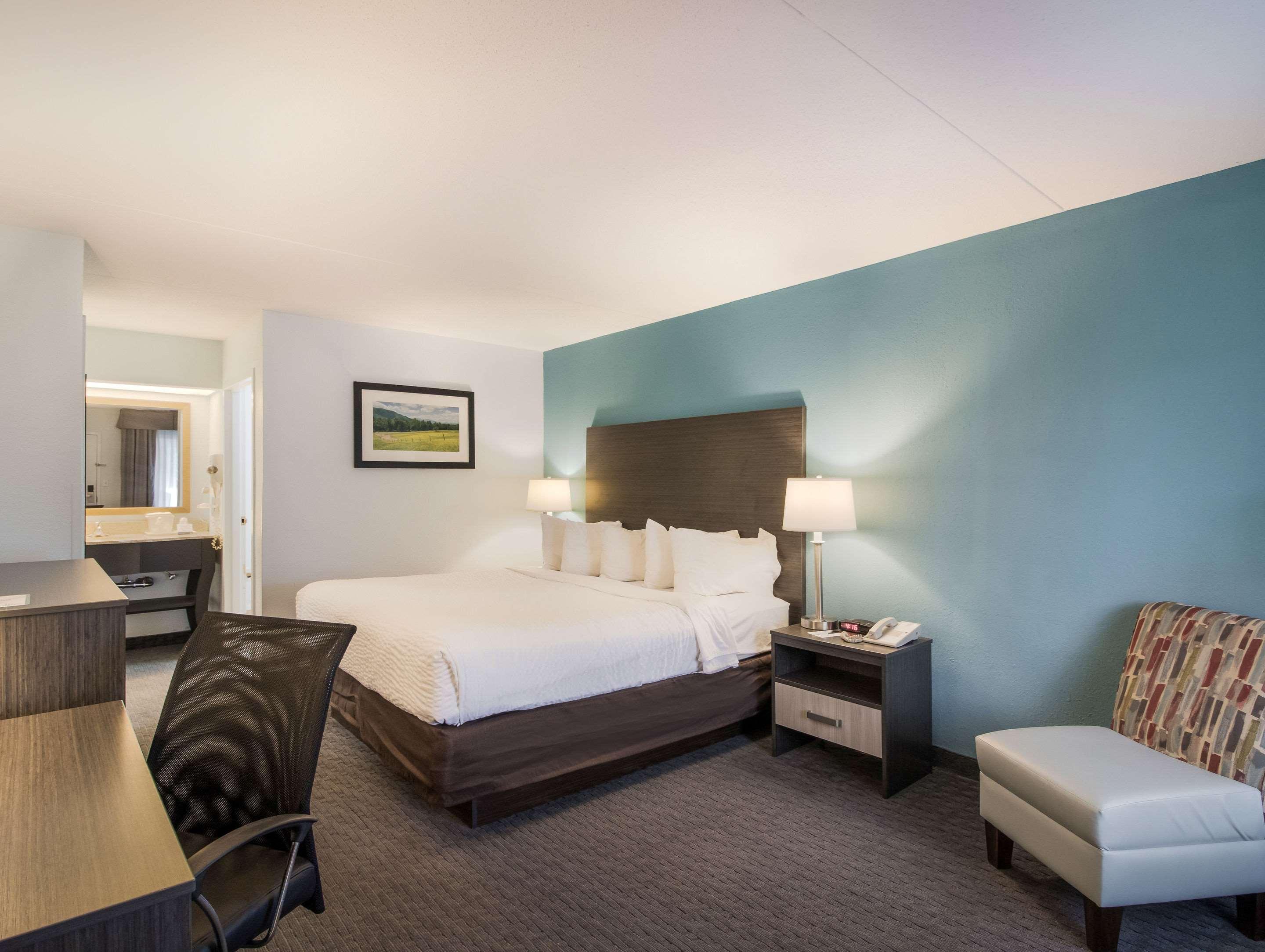 Clarion Inn Cleveland Near University Екстер'єр фото